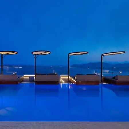 Отель Oia Suites 3*