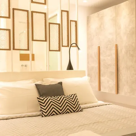 Oia Suites Отель 3*